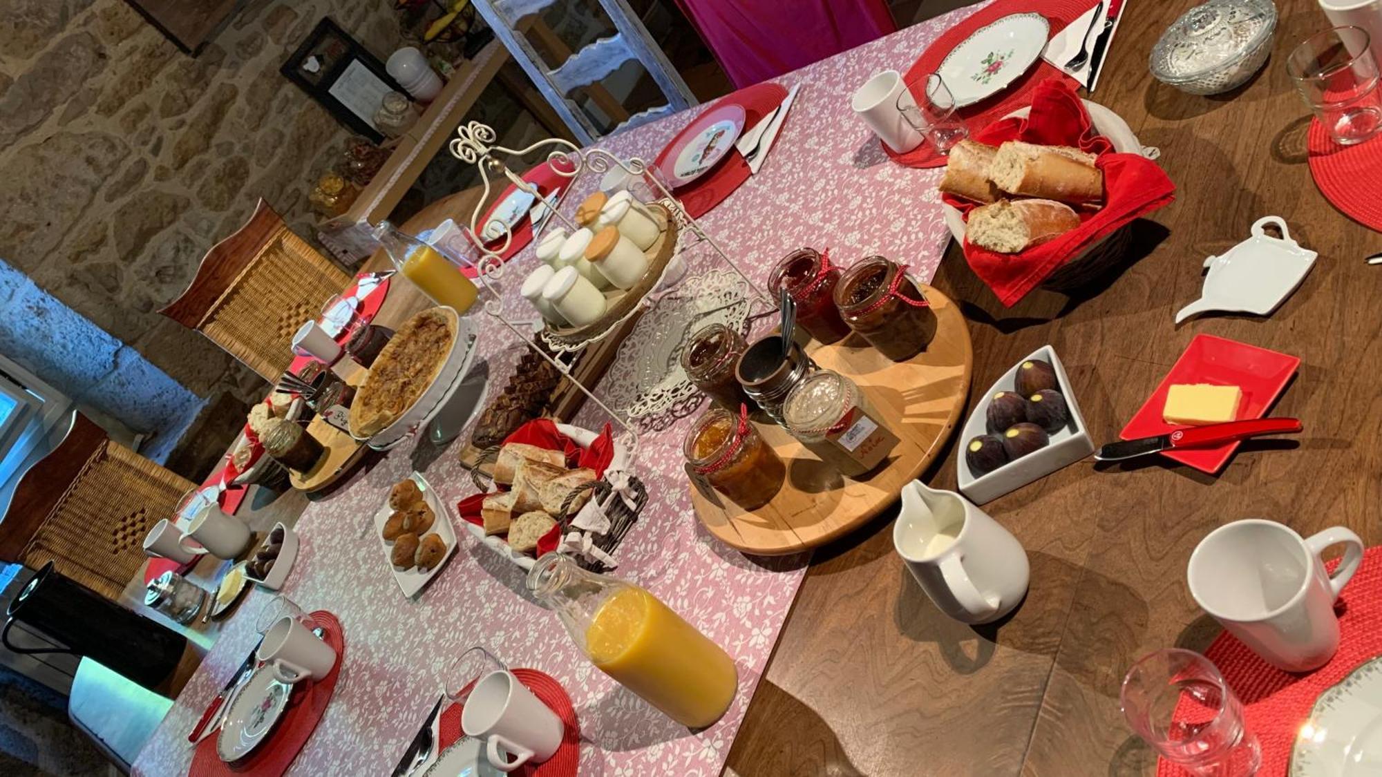 Le Moulin Du Boisset Bed & Breakfast Saint-Denis-les-Martel Bagian luar foto