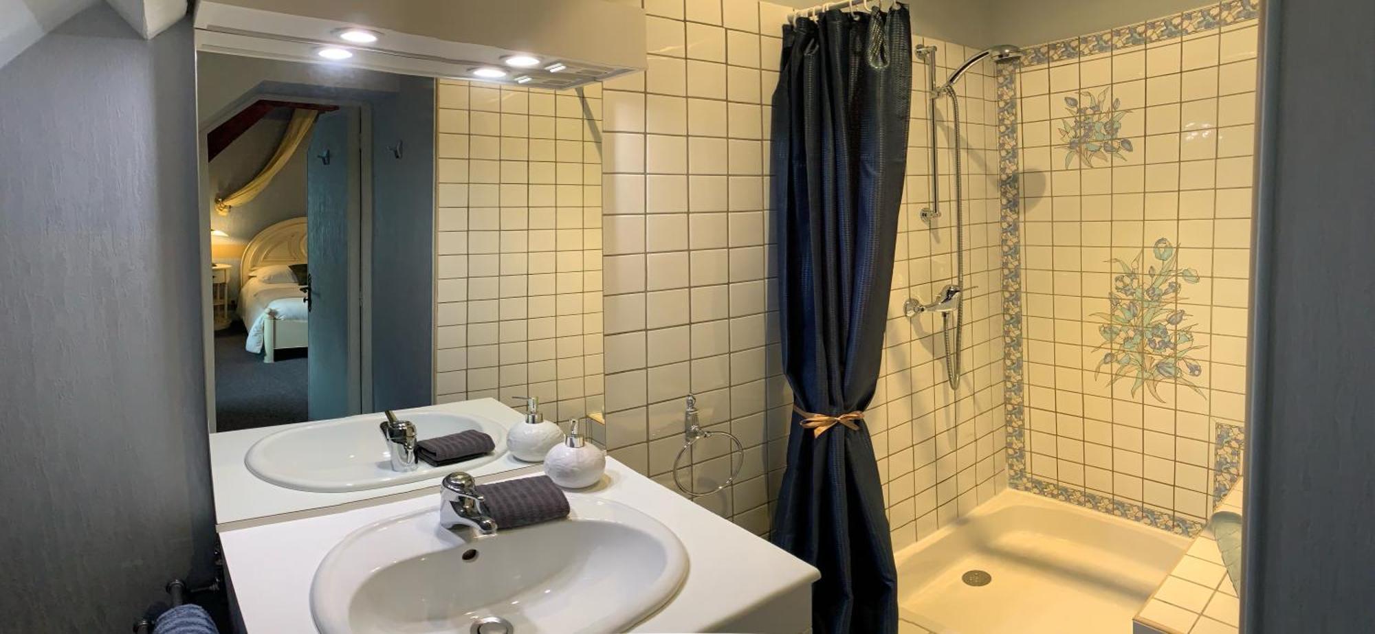 Le Moulin Du Boisset Bed & Breakfast Saint-Denis-les-Martel Ruang foto